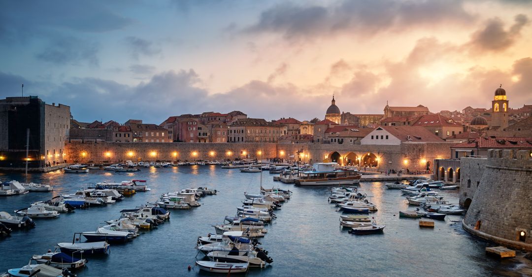 dubrovnik-marina-in-the-old-town-at-dusk-croatia-2025-02-15-12-13-25-utc